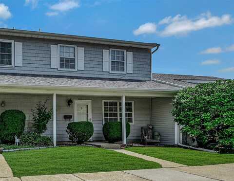 9 Harvest Time Court, Huntington Station, NY 11746