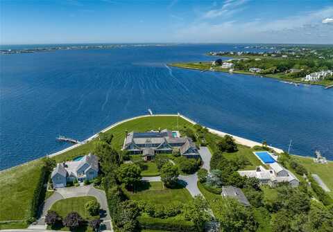 59 Shore Road, Westhampton, NY 11977