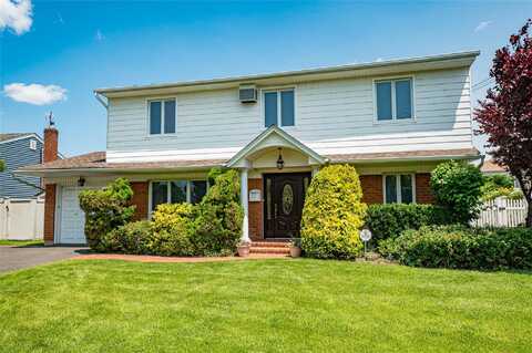 2529 Kerry Lane, Bellmore, NY 11710