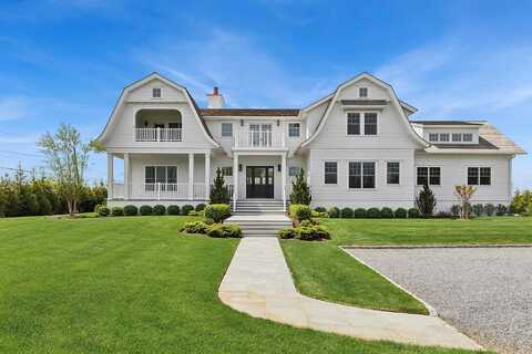 1 Fiske Avenue, Westhampton Beach, NY 11978