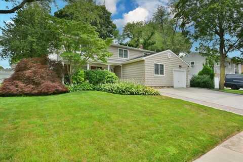 7 Albergo Lane, Syosset, NY 11791
