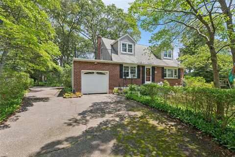 647 Union Avenue, Holtsville, NY 11742