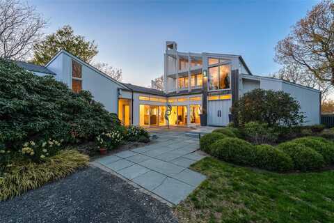 4105 Soundview Avenue, Mattituck, NY 11952