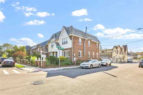 187-02 Foch Boulevard, Saint Albans, NY 11412