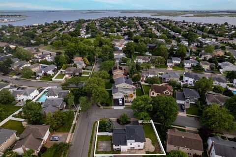 1815 Echo Place, Merrick, NY 11566