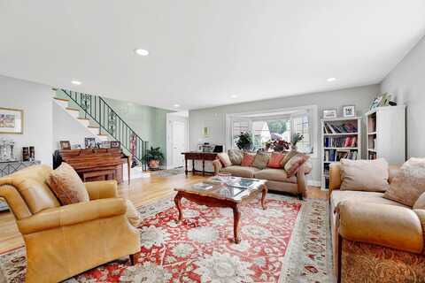 97 Burnham Avenue, Roslyn Heights, NY 11577