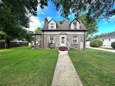 11 Duryea Place, Lynbrook, NY 11563