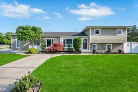 24 Adams Street, Deer Park, NY 11729