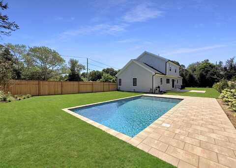 1 Summit Boulevard, Westhampton, NY 11977