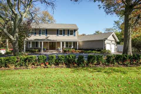 29 Astro Place, Dix Hills, NY 11746