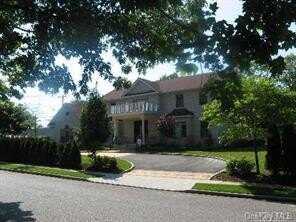 52 Snapdragon Lane, Roslyn Heights, NY 11577