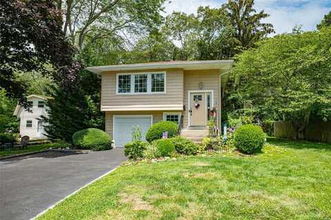 123 Lake Street, Islip, NY 11751
