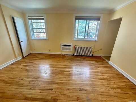 75-22 255th Street, Glen Oaks, NY 11004