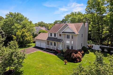 6 Rosewood Court, Lake Grove, NY 11755