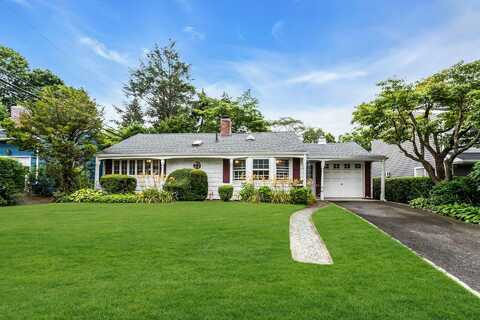 209 Lawrence Lane, Glen Cove, NY 11542