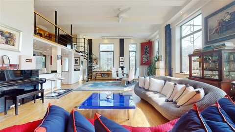 1255 Fifth Ave., New York (Manhattan), NY 10029