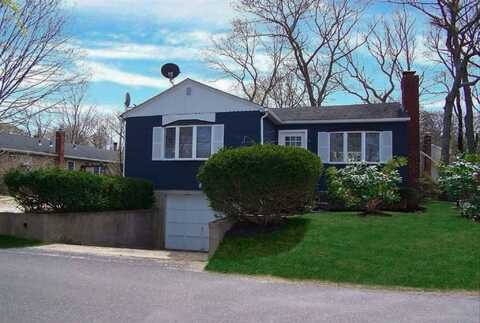 8 Diana Road, Rocky Point, NY 11778