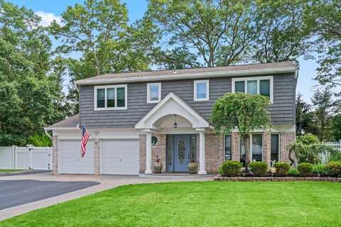 20 Tulipwood Drive, Commack, NY 11725