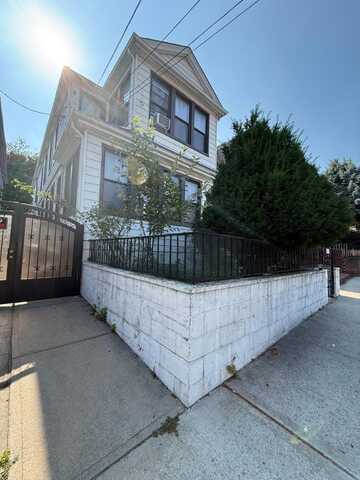 4242 79th Street, Elmhurst, NY 11373