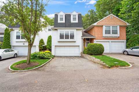 28 The Mews, Syosset, NY 11791