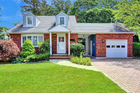 144 N Herman Avenue, Bethpage, NY 11714