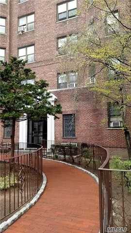 61-41 Saunders Street, Rego Park, NY 11374