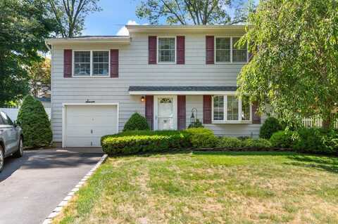 7 Mildred Court, Nesconset, NY 11767