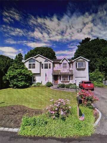 106 Southern Boulevard, Hauppauge, NY 11788