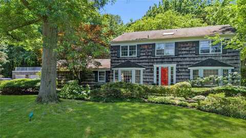 26 Rolling Drive, Brookville, NY 11545