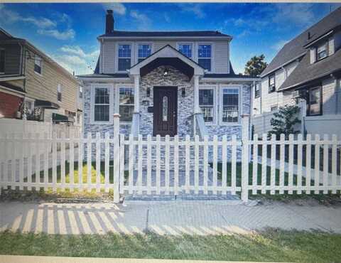 10036 197th Street, Hollis, NY 11423