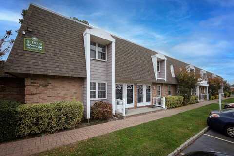 76 watergate Lane, Patchogue, NY 11772
