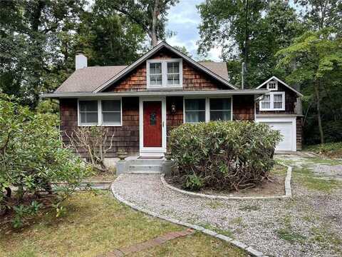 17 Poplar Avenue, Stony Brook, NY 11790