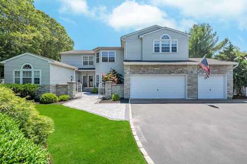 5 Clematis Court, Lake Grove, NY 11755