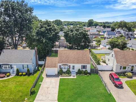 144 W 20th Street, Deer Park, NY 11729