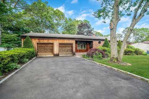 67 Warren Avenue, Ronkonkoma, NY 11738