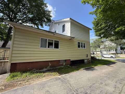 14 Somerset Street, Millinocket, ME 04462