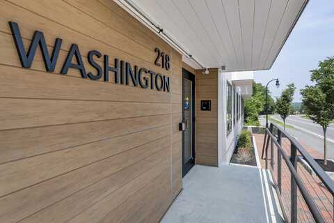 218 Washington Avenue, Portland, ME 04101