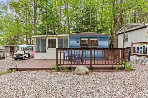 7 Oregon Avenue, Old Orchard Beach, ME 04064