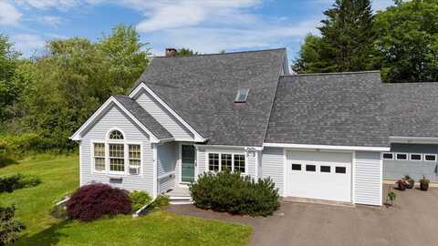 25 Schooner Drive, Rockland, ME 04841