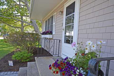 5 Dyke Road, Kennebunkport, ME 04046