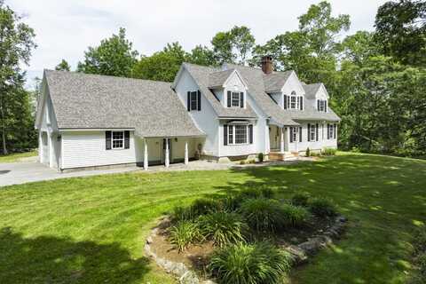 35 Rice Road, Boothbay, ME 04544