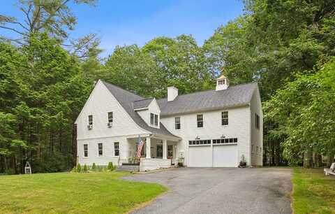 2 Valley Avenue, Falmouth, ME 04105