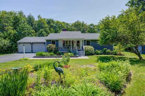46 Blackberry Lane, Cumberland, ME 04021