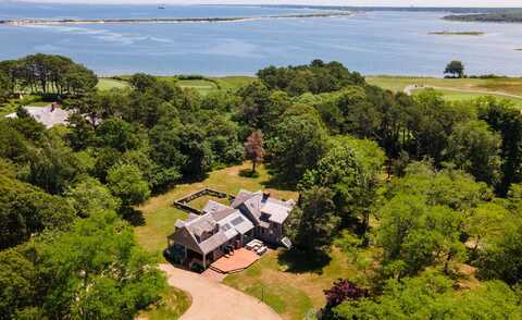 15 Tamarack Lane, Oak Bluffs, MA 02557