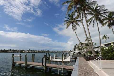 2850 Gulf Shore, NAPLES, FL 34103