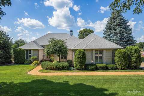 63 N Royal Oaks Drive, Bristol, IL 60512