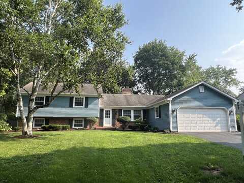 25w135 ESSEX Avenue, Naperville, IL 60540