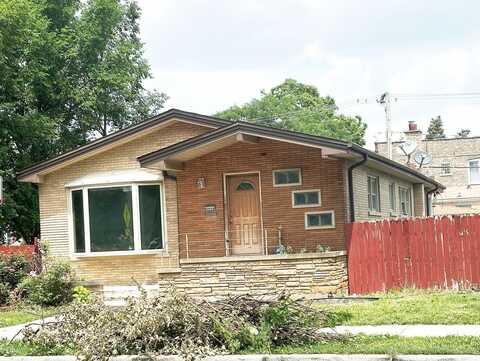 3056 W Marquette Road, Chicago, IL 60629