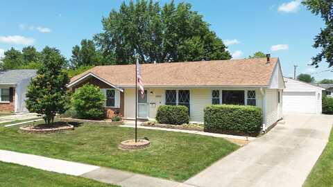 720 Suffolk Place, Streamwood, IL 60107