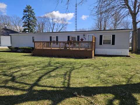8848 E South Shore Drive, Momence, IL 60954